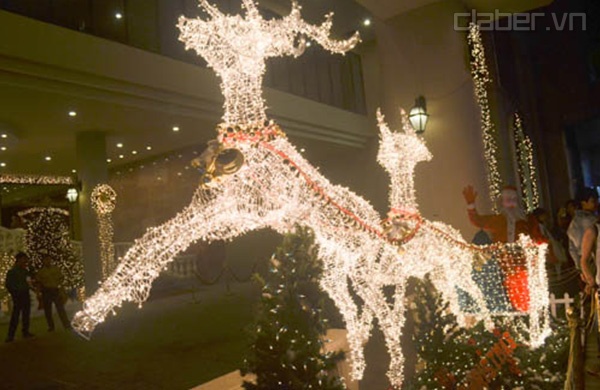 dia diem choi noel o sai gon 2019 pho di bo