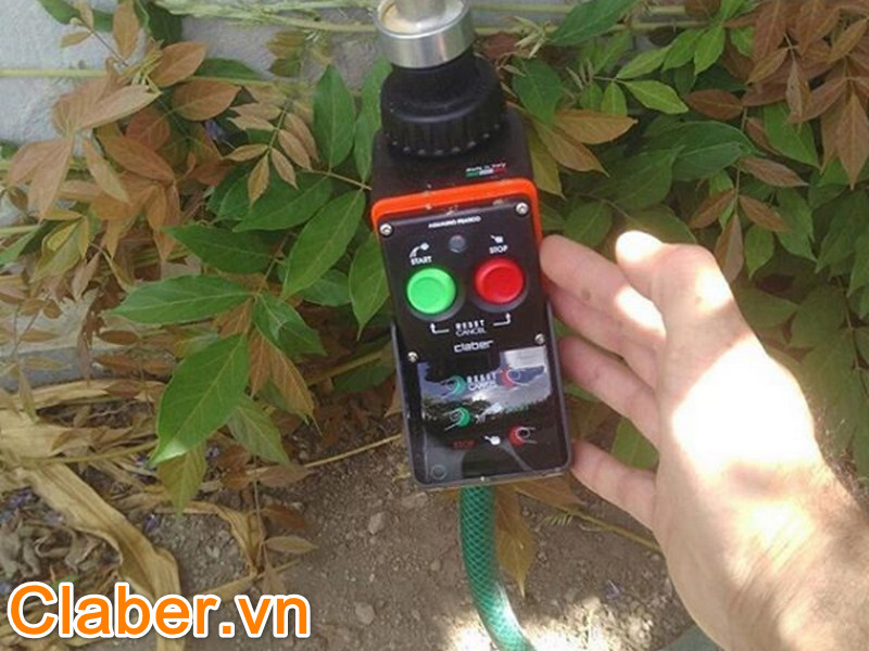 Mách bạn cách mua thiết bị tưới cây tại nhà bất chấp mọi khoảng cách