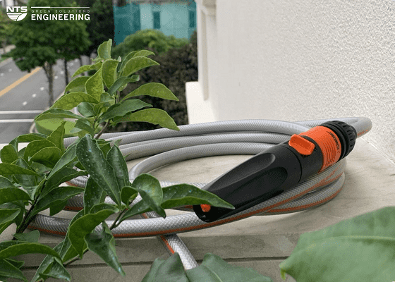 thiet-bi-tuoi-cay-claber