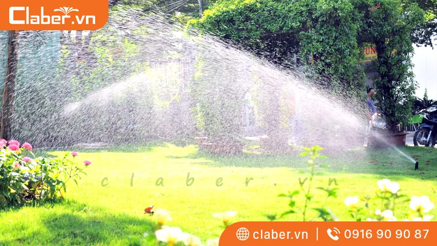 chi phí lắp đặt hệ thống tưới phun mưa
