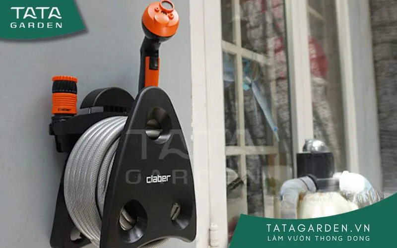 Cuộn vòi tưới cây ban công 9031 Claber
