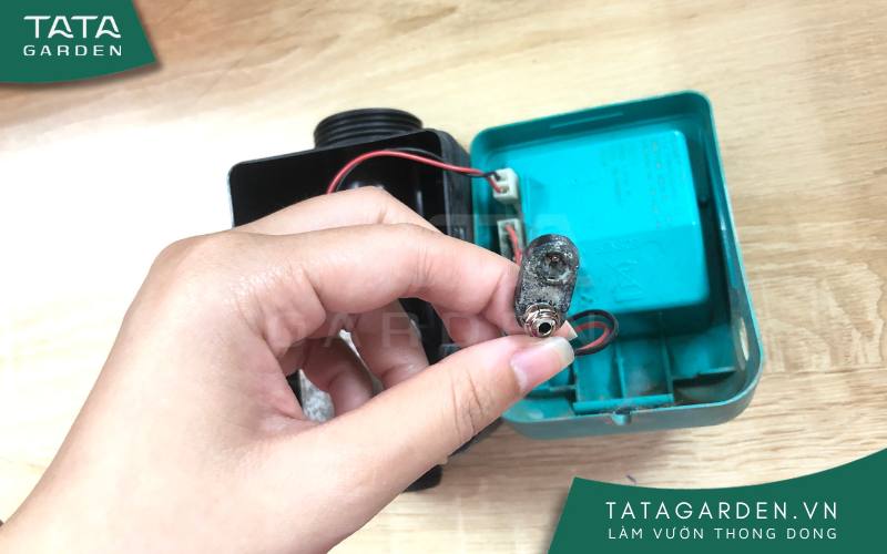 Jack cắm pin bị oxi hóa