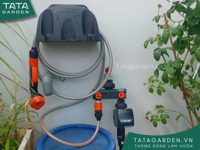 Bổ sung cuộn vòi tưới tay cho hệ thống tưới cây tự động