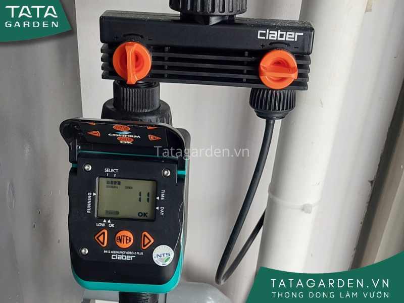 Bộ hẹn giờ tưới trong hệ thống tưới cây ban công chung cư