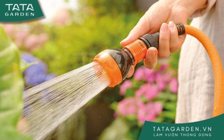 Vòi tưới cây cầm tay