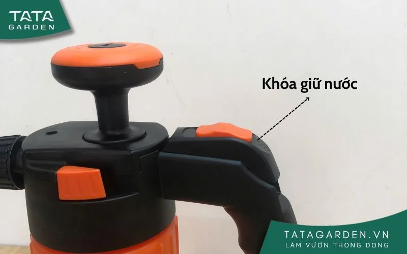 Khóa giữ nước
