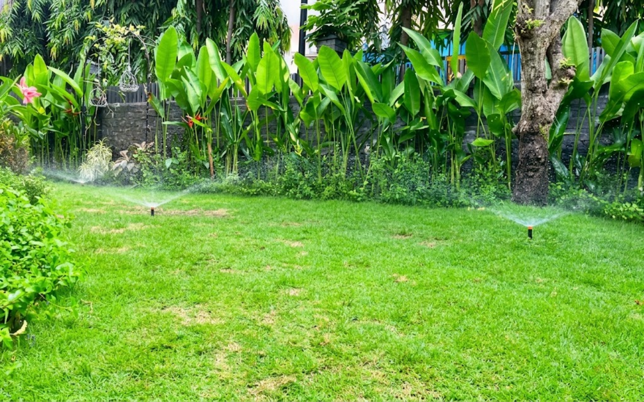 Hệ thống tưới tự động sân vườn