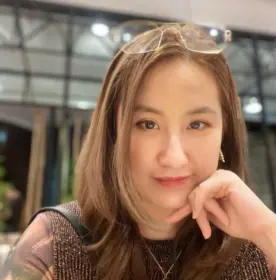 Chị Hương