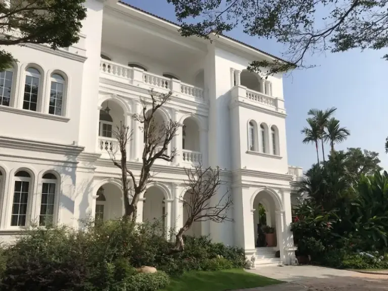 Lắp đặt và bảo trì hệ thống tưới tự động cho biệt thự Chateau – Phú Mỹ Hưng, Quận 7