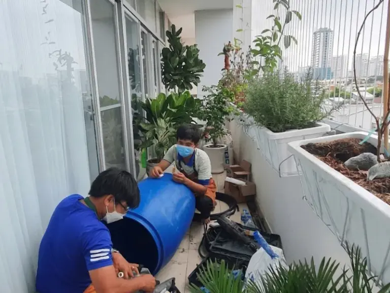 Lắp đặt hệ thống tưới tự động cho ban công nhà khách hàng tại Quận 7, TP.HCM
