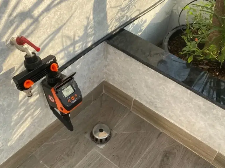 Thi công hệ thống tưới cây tự động tại nhà khách đường 3/2, Quận 10