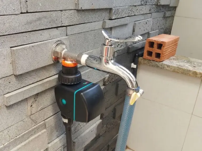 Thi công hệ thống tưới tự động nhỏ giọt cho ban công tại Quận 12, TP. Hồ Chí Minh