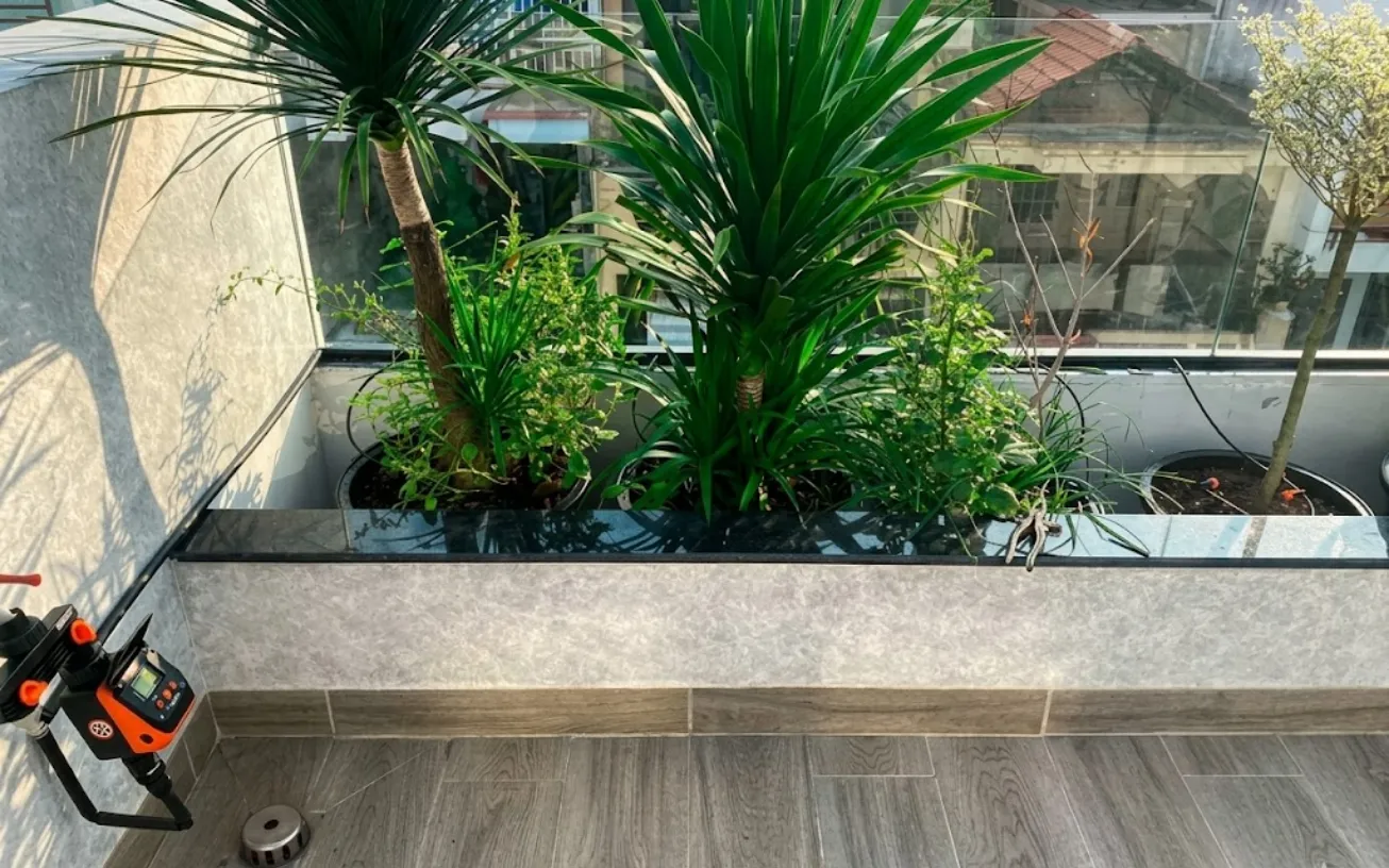 Hệ thống tưới tự động cho ban công, giải pháp làm vườn nhẹ nhàng
