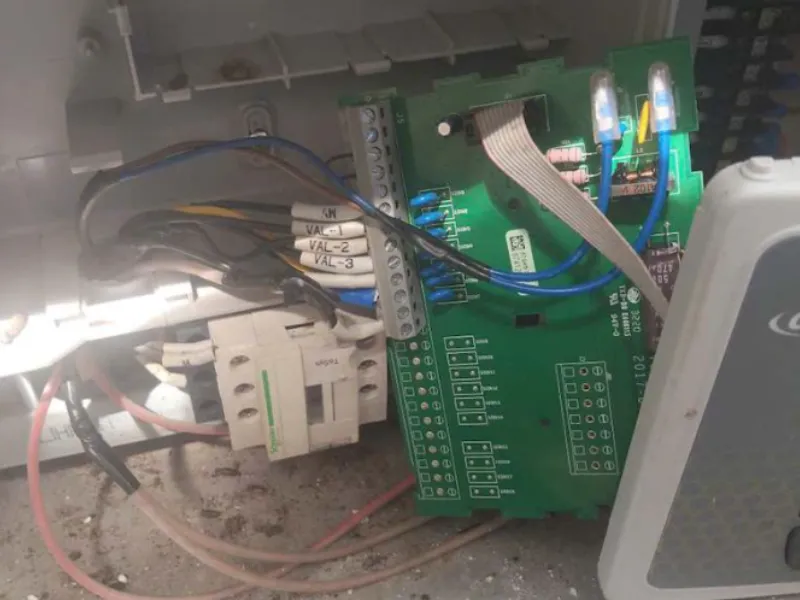 Bảo trì hệ thống tưới lỗi bo mạch và hết pin bộ điều khiển cho khách hàng tại Quận 7